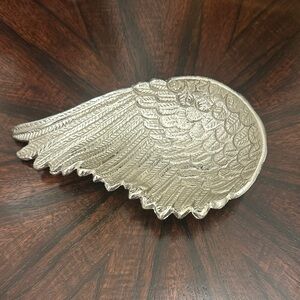 Nate Berkus Angel wing bowl